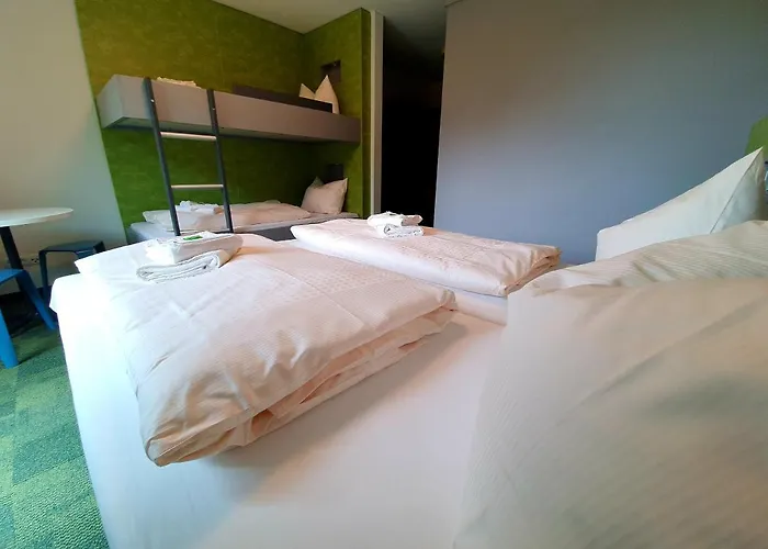 Gemuend Vogelsang Hotel *